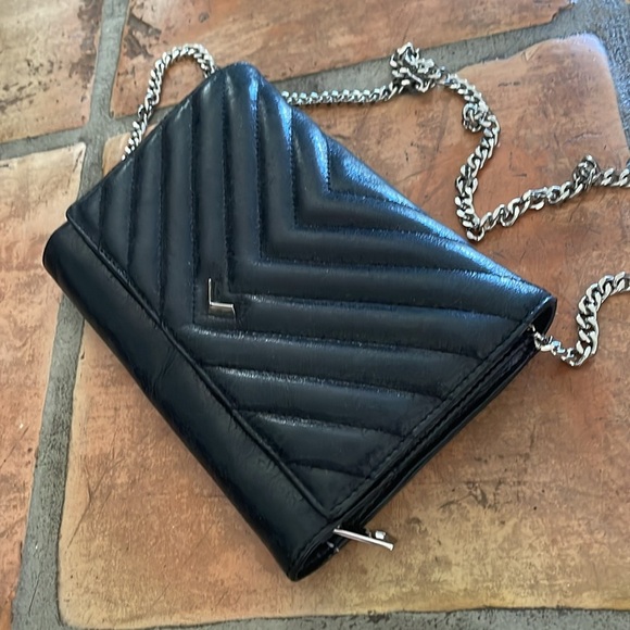 BOTKIER NEW YORK Soho Quilted Black Leather Chain Clutch Wristlet - Picture 13 of 13